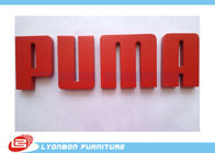 OEM Puma CNC ไม้แกะสลักโลโก้ / ป้าย MDF สีแดงยี่ห้อสำหรับยืนแสดงไม้